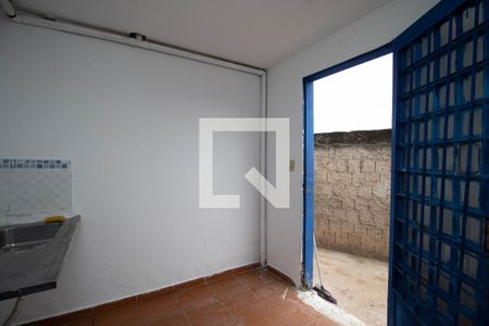 Cozinha e Área de Serviço de kitnet/studio para alugar com 1 quarto, 20m² em Asa Sul, Brasília