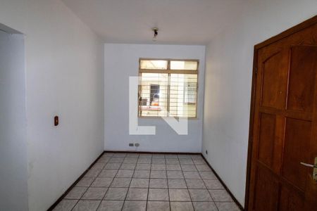 Apartamento para alugar com 70m², 2 quartos e sem vagaSala