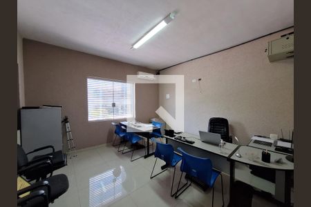 Sala de casa para alugar com 2 quartos, 65m² em Carandiru, São Paulo