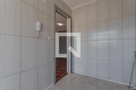 Cozinha e Área de Serviço de kitnet/studio para alugar com 1 quarto, 33m² em Jardim Leopoldina, Porto Alegre