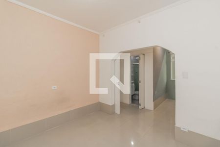 Quarto de casa para alugar com 1 quarto, 50m² em Jardim Triana, São Paulo