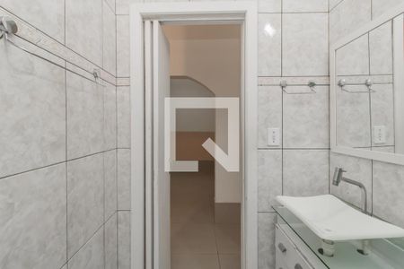 Banheiro de casa para alugar com 1 quarto, 50m² em Jardim Triana, São Paulo