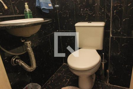 Casa de condomínio à venda com 177m², 3 quartos e 2 vagas Casa de condomínio à venda com 177m², 3 quartos e 2 vagasLavabo