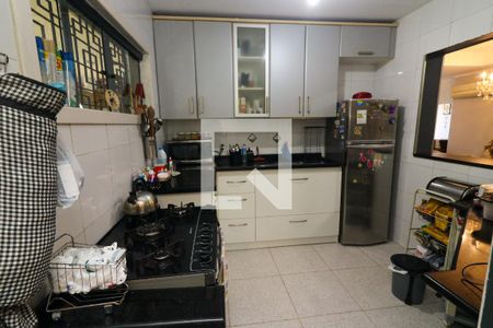 Casa de condomínio à venda com 177m², 3 quartos e 2 vagas Casa de condomínio à venda com 177m², 3 quartos e 2 vagasCozinha