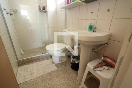 Casa de condomínio à venda com 177m², 3 quartos e 2 vagas Casa de condomínio à venda com 177m², 3 quartos e 2 vagasBanheiro da Suíte 2