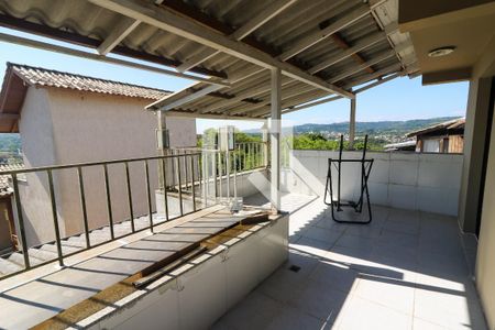 Casa de condomínio à venda com 177m², 3 quartos e 2 vagas Casa de condomínio à venda com 177m², 3 quartos e 2 vagasTerraço