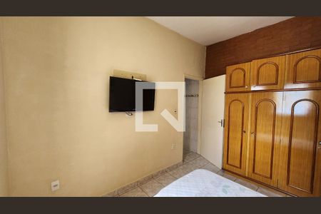 Casa à venda com 250m², 3 quartos e 3 vagas Casa à venda com 250m², 3 quartos e 3 vagasSala/quarto casa 2