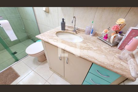 Casa à venda com 250m², 3 quartos e 3 vagas Casa à venda com 250m², 3 quartos e 3 vagasBanheiro