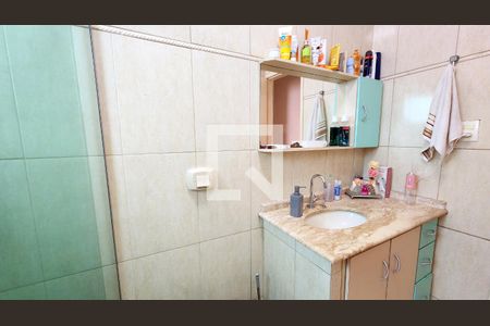 Casa à venda com 250m², 3 quartos e 3 vagas Casa à venda com 250m², 3 quartos e 3 vagasBanheiro