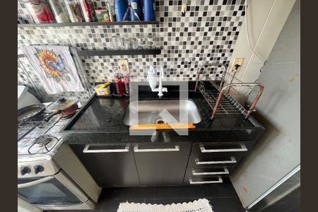 Cozinha e Área de Serviço de apartamento para alugar com 2 quartos, 48m² em Parque Santa Rosa, Suzano