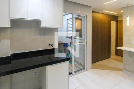 Cozinha de apartamento para alugar com 2 quartos, 34m² em Quinta da Paineira, São Paulo