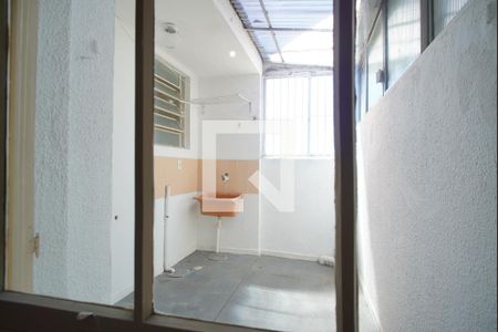 Sala - Vista de apartamento à venda com 2 quartos, 62m² em Vila Ipiranga, Porto Alegre