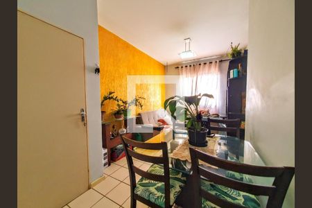 Sala de apartamento à venda com 2 quartos, 45m² em Heliópolis, Belo Horizonte