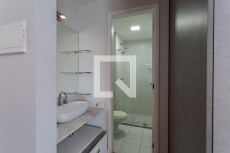 Banheiro de kitnet/studio para alugar com 1 quarto, 40m² em Vila Olímpia, São Paulo