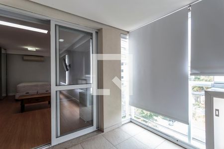 Varanda de kitnet/studio para alugar com 1 quarto, 40m² em Vila Olímpia, São Paulo