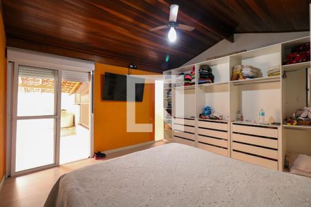 Casa à venda com 331m², 4 quartos e 3 vagas Casa à venda com 331m², 4 quartos e 3 vagasSuíte