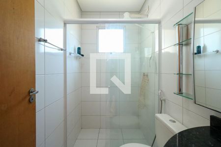 Casa à venda com 331m², 4 quartos e 3 vagas Casa à venda com 331m², 4 quartos e 3 vagasBanheiro Social