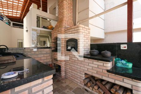 Casa à venda com 331m², 4 quartos e 3 vagas Casa à venda com 331m², 4 quartos e 3 vagasÁrea Gourmet