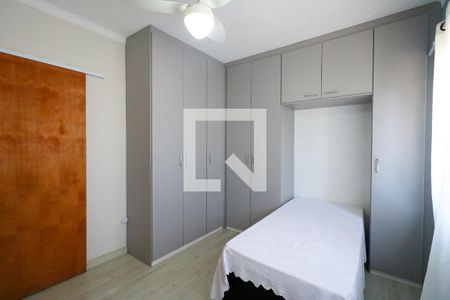 Casa à venda com 331m², 4 quartos e 3 vagas Casa à venda com 331m², 4 quartos e 3 vagasQuarto 2