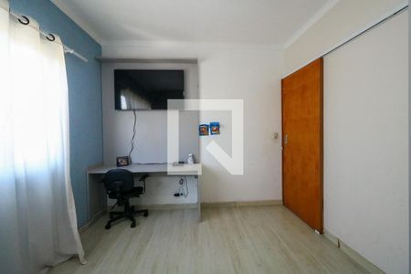 Casa à venda com 331m², 4 quartos e 3 vagas Casa à venda com 331m², 4 quartos e 3 vagasQuarto 2