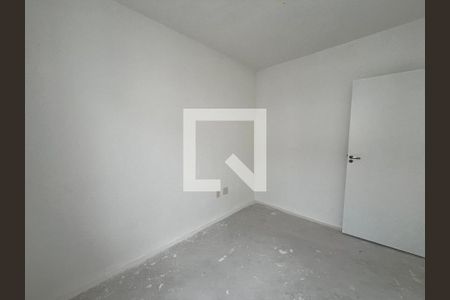 Quarto 2 de apartamento para alugar com 2 quartos, 52m² em Parque Santa Rosa, Suzano