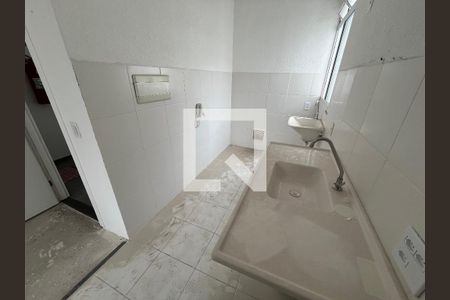 Cozinha e Área de Serviço de apartamento para alugar com 2 quartos, 52m² em Parque Santa Rosa, Suzano