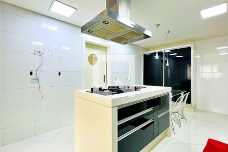 Cozinha de apartamento à venda com 4 quartos, 180m² em Jardim Zaira, Guarulhos