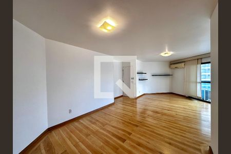 Sala de apartamento para alugar com 3 quartos, 127m² em Santo Amaro, São Paulo