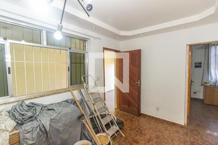 Sala de casa para alugar com 2 quartos, 400m² em Engenheiro Leal, Rio de Janeiro