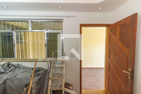 Sala de casa para alugar com 2 quartos, 400m² em Engenheiro Leal, Rio de Janeiro