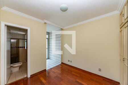 Suíte de apartamento à venda com 2 quartos, 80m² em Estoril, Belo Horizonte