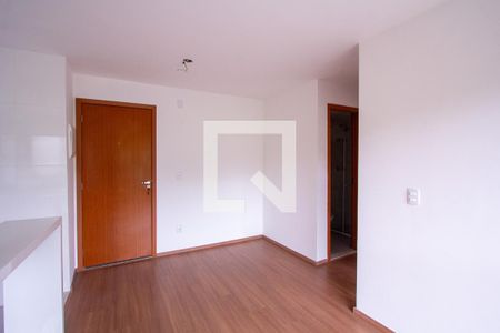 Sala de apartamento para alugar com 2 quartos, 50m² em Alcântara, São Gonçalo