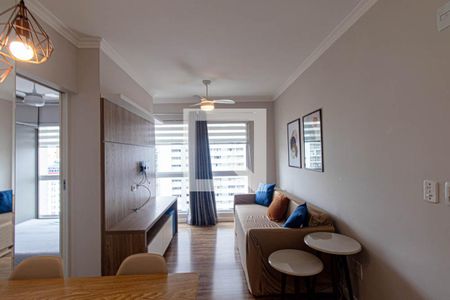 Sala de apartamento para alugar com 1 quarto, 35m² em Centro, Curitiba