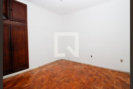 Quarto 1 de casa à venda com 3 quartos, 200m² em Floresta, Belo Horizonte