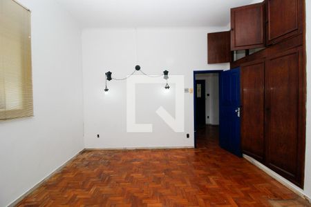 Quarto 1 de casa à venda com 3 quartos, 200m² em Floresta, Belo Horizonte