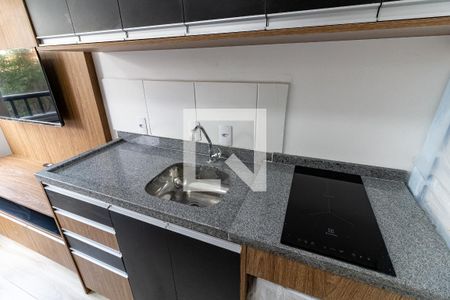 Cozinha de apartamento para alugar com 1 quarto, 18m² em Vila Moraes, São Paulo