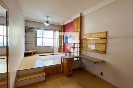 Quarto 01 de apartamento à venda com 4 quartos, 300m² em Copacabana, Rio de Janeiro