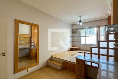 Quarto 01 de apartamento à venda com 4 quartos, 300m² em Copacabana, Rio de Janeiro