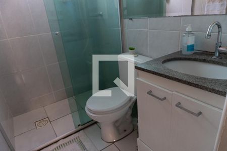 Banheiro de apartamento à venda com 2 quartos, 45m² em Fonte Grande, Contagem