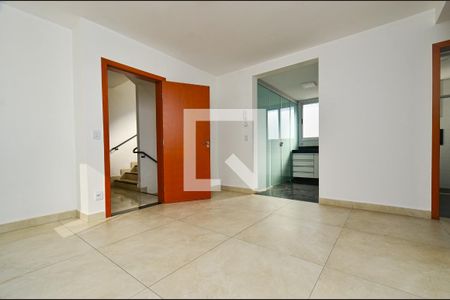 Sala de estar de apartamento para alugar com 3 quartos, 90m² em Ipiranga, Belo Horizonte