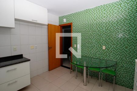 Cozinha de apartamento à venda com 4 quartos, 106m² em Castelo, Belo Horizonte