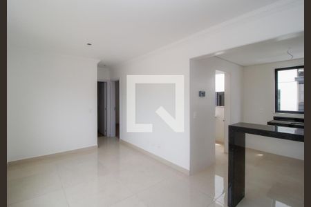 Sala de apartamento à venda com 2 quartos, 65m² em Floresta, Belo Horizonte