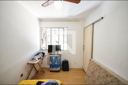 Quarto 1 de apartamento à venda com 3 quartos, 53m² em Grajaú, Rio de Janeiro