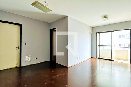 Sala de apartamento para alugar com 3 quartos, 81m² em Vila Rosália, Guarulhos