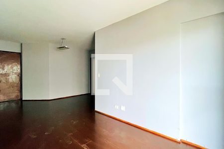 Sala de apartamento para alugar com 3 quartos, 81m² em Vila Rosália, Guarulhos