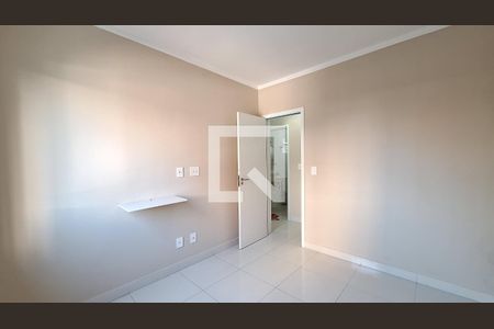 Quarto 1 de casa para alugar com 2 quartos, 70m² em Guilhermina, Praia Grande