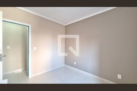 Quarto 1 de casa para alugar com 2 quartos, 70m² em Guilhermina, Praia Grande