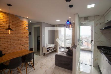 Sala de apartamento para alugar com 2 quartos, 48m² em Jardim das Oliveiras, São Paulo