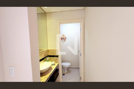 banheiro de casa de condomínio à venda com 3 quartos, 123m² em Jardim Ermida I, Jundiaí