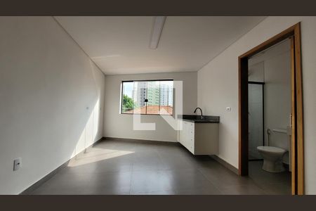 Cozinha de kitnet/studio para alugar com 1 quarto, 36m² em Vila Bastos, Santo André